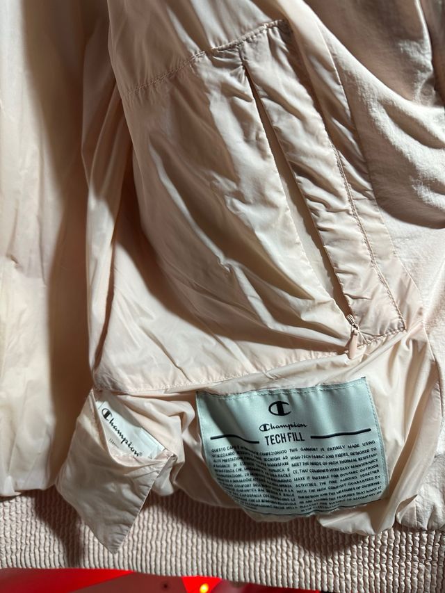 Abrigo Champion bicolor escucho ofertas