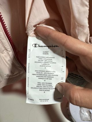 Abrigo Champion bicolor escucho ofertas