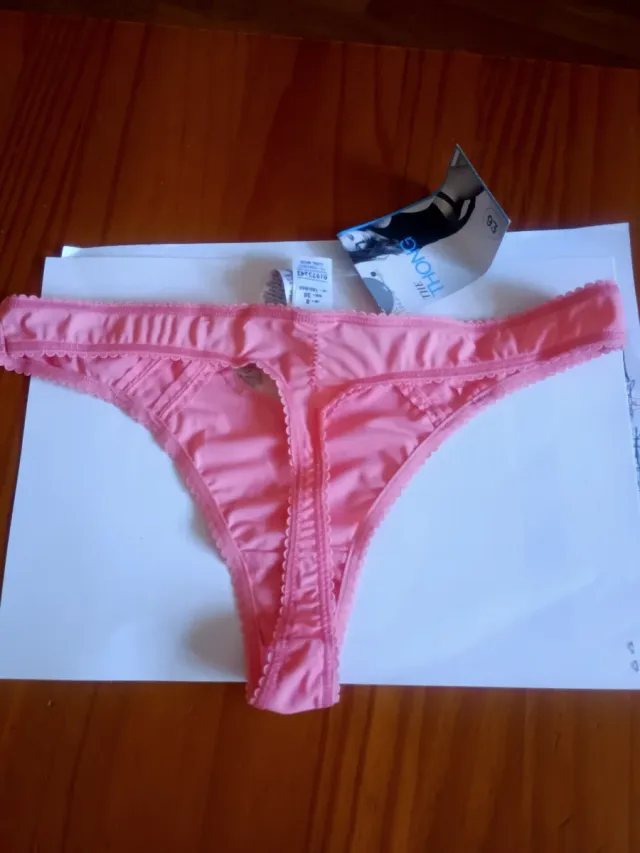 Lencería muy femenina y floral,NUEVA