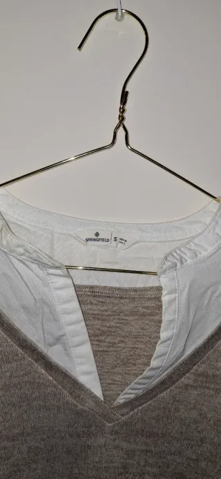 Jersey beige y blanco