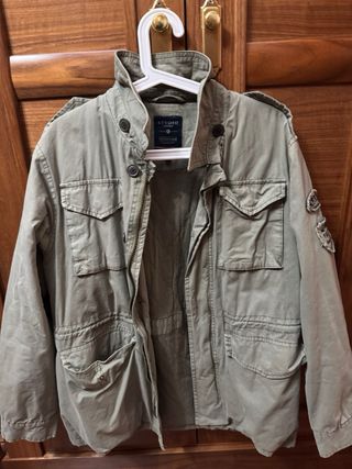 Chaqueta parka verde militar