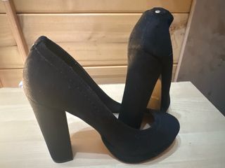 Zapatos de tacón negros