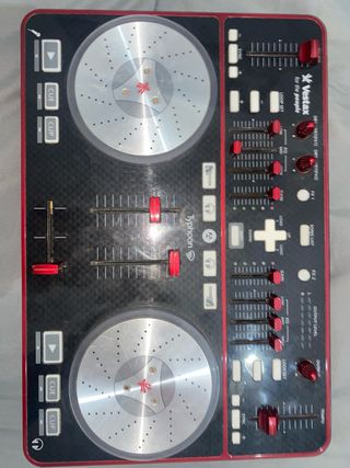 Mesa de mezclas Vestax Typhoon