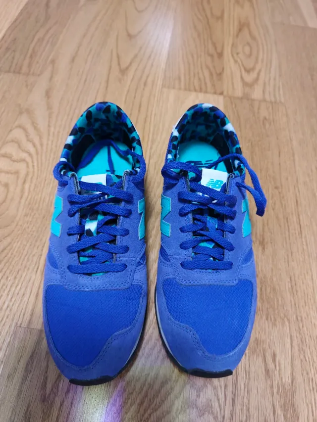 New Balance 373 Azul y Turquesa