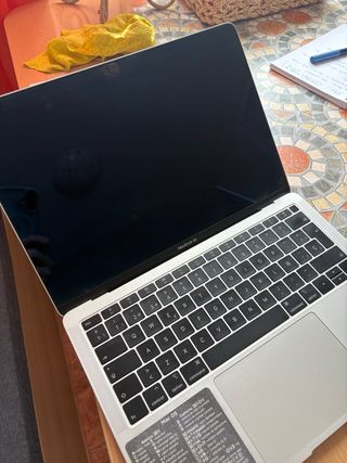 MacBook Air Retina 13 2019 Plata