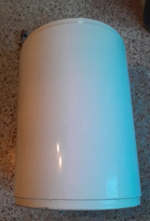 Acumulador Eléctrico Edesa 75 litros.