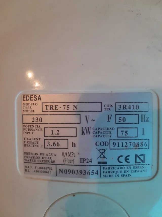 Acumulador Eléctrico Edesa 75 litros.