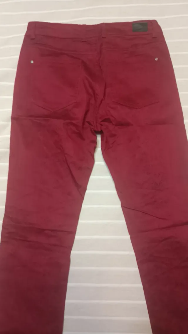 Pantalón de vestir rojo