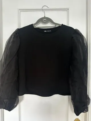 Jersey ZARA mangas abullonadas negro