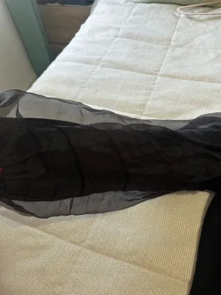 Jersey ZARA mangas abullonadas negro