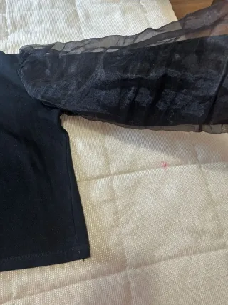 Jersey ZARA mangas abullonadas negro