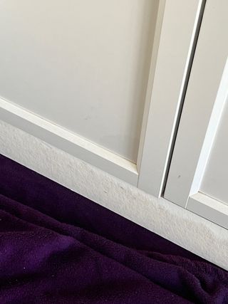 Estantería vitrina Billy con puertas blancas