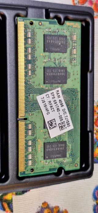 Samsung 4GB DDR3 SODIMM PC3L-12800S
