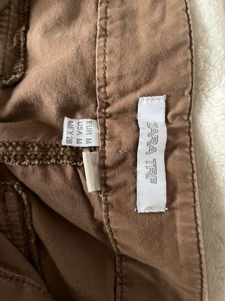 Pantalones cargo Zara marrones