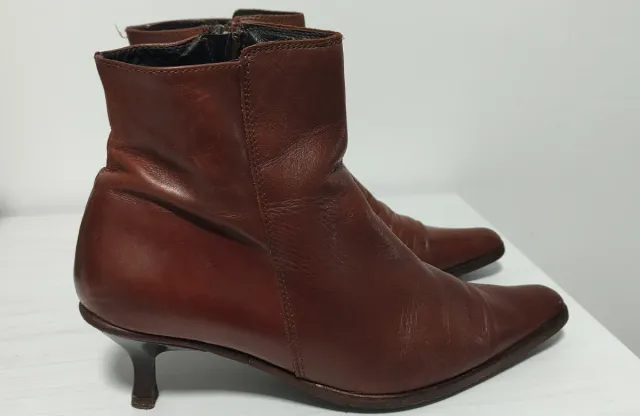 Botines de piel marrones