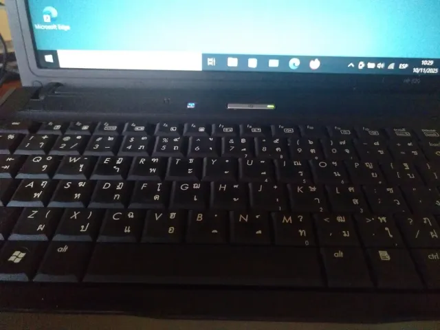 Portátil HP Gris con Windows 10,con cargador