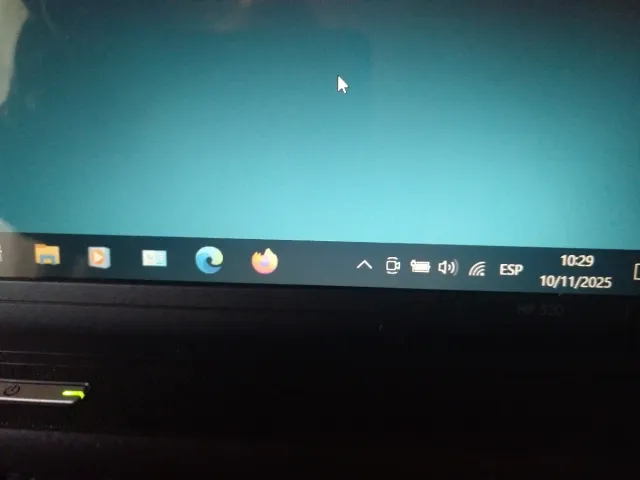 Portátil HP Gris con Windows 10,con cargador