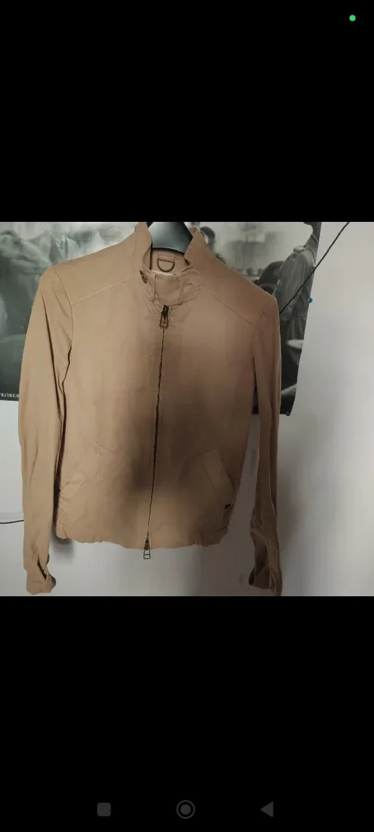 Chaqueta Burberry Beige nueva sin uso