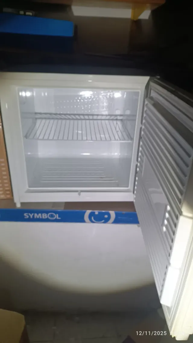 Congelador zanussi 35L