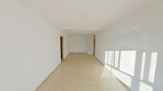 Piso en venta en Poligono Sur - La Oliva - Letanías en Sevilla