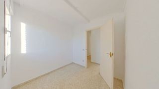 Piso en venta en Poligono Sur - La Oliva - Letanías en Sevilla