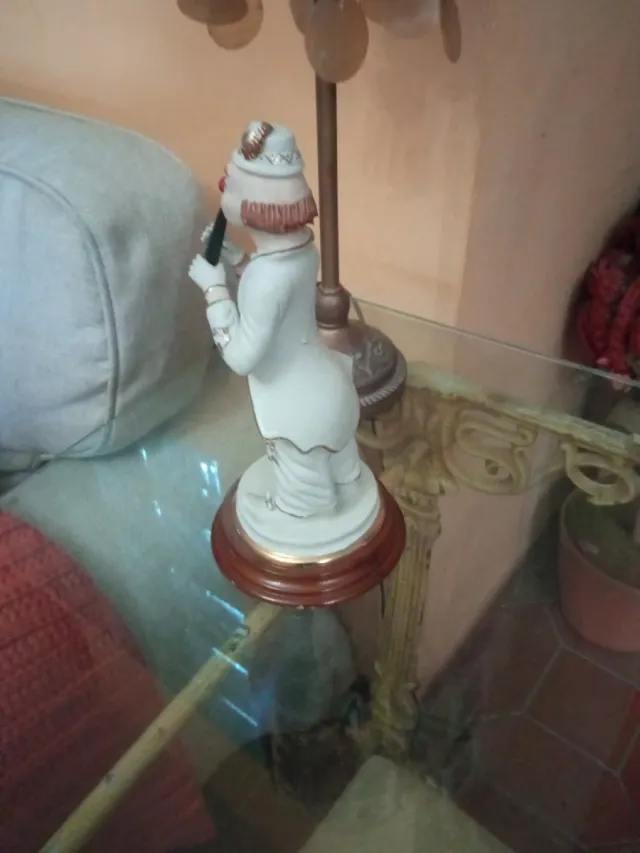 Figura clown in porcellana