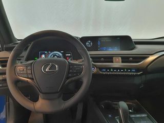 Lexus UX Business
