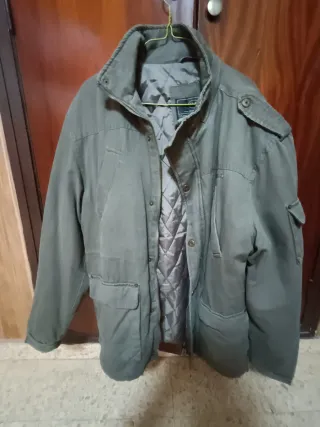 Cazadora verde militar