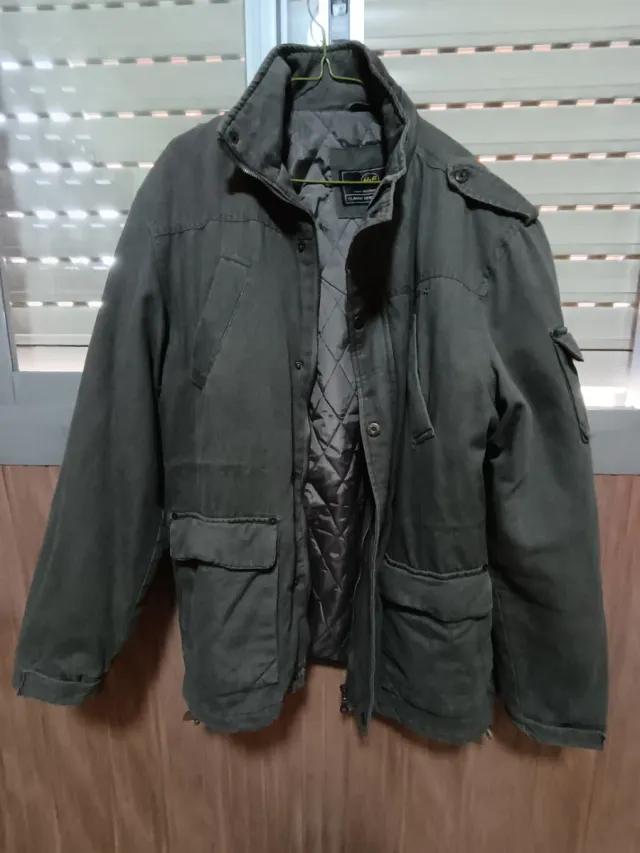 Cazadora verde militar