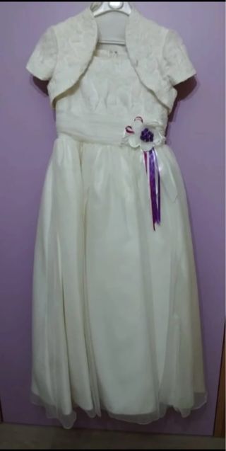 Vestido y zapatos de Comunión