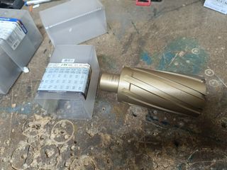 Fresa Anular 64mm Weldon Shank.