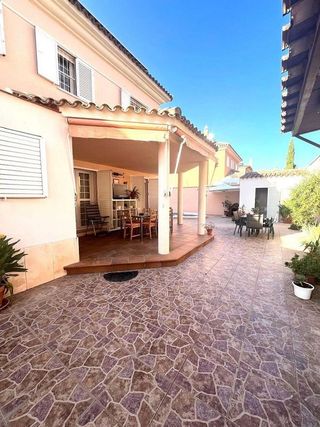 Chalet en venta en Montequinto en Dos Hermanas