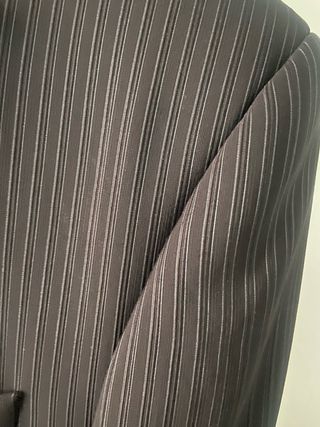 Traje de novio rayas