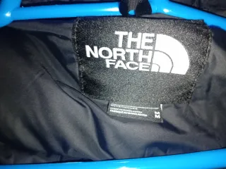 Plumas The North Face Rojo y Negra
