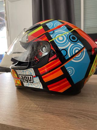 Casco de moto AGV
