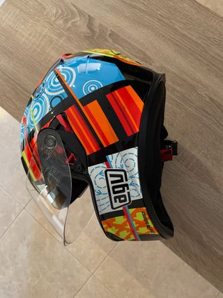 Casco de moto AGV