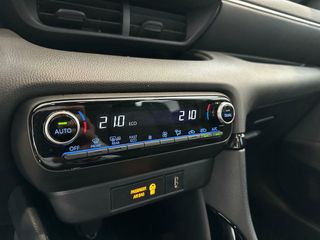 Toyota Yaris  1.5 120H Style