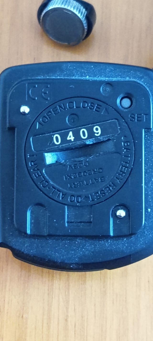 Ciclocomputador Cat Eye Velo 8 CC-VL800