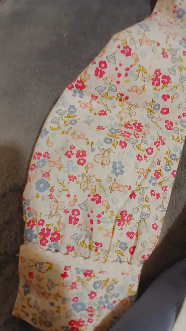 Traje baserritarra niña blanco y azul