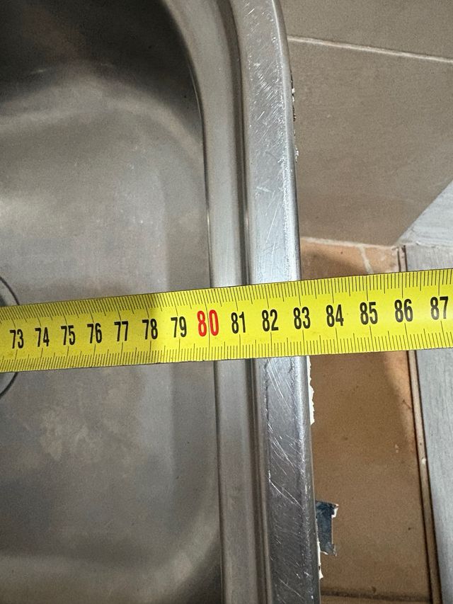 Fregadero de cocina metálico