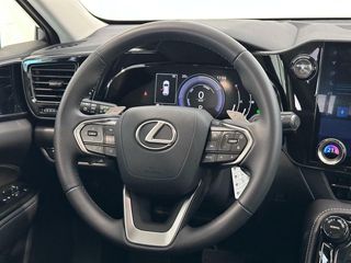Lexus NX 350h 2WD PREMIUM