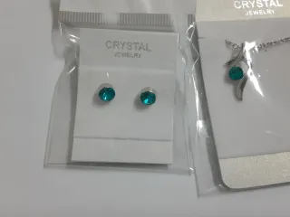 Conjunto Joyas: Colgante, Pulsera y Pendientes