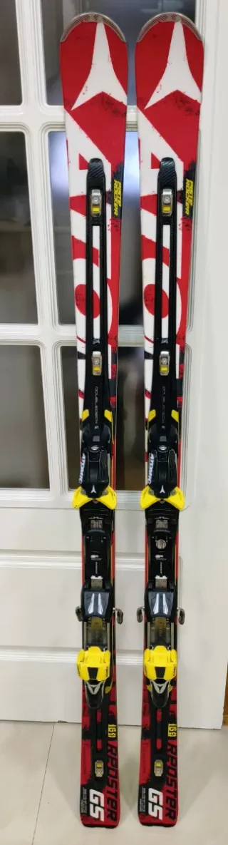 Esquís skis ski Atomic