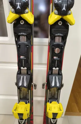 Esquís skis ski Atomic