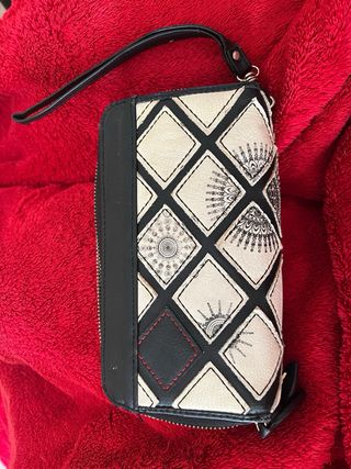 Monedero Desigual Negro y Blanco