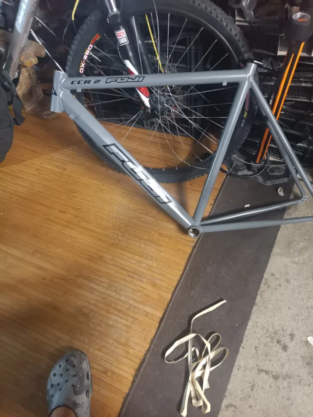 Cuadro Fuji CCR 2 Aluminio