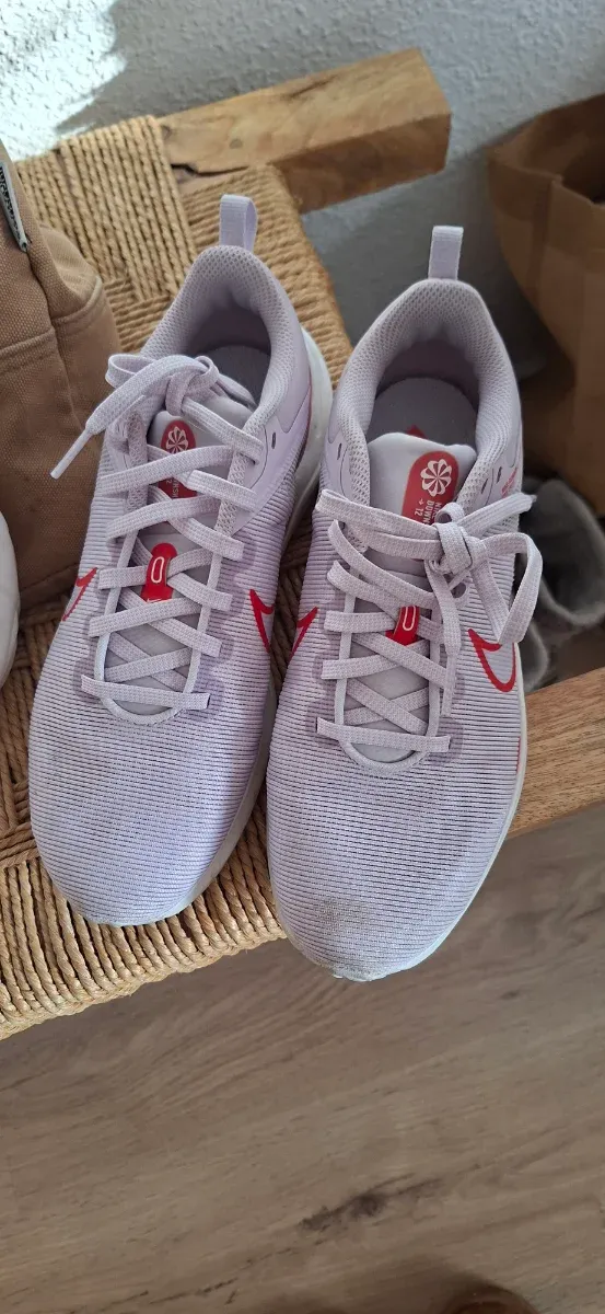 Zapatillas Nike Talla 37 Rosa y Rojo