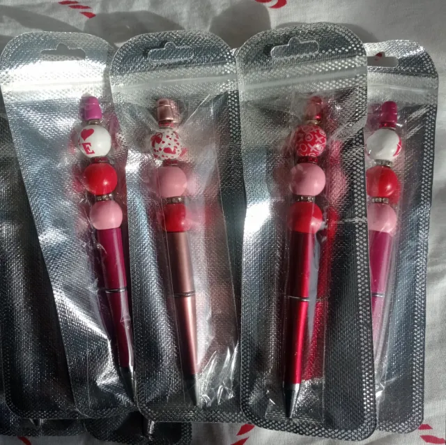 Bolígrafos decorados con abalorios