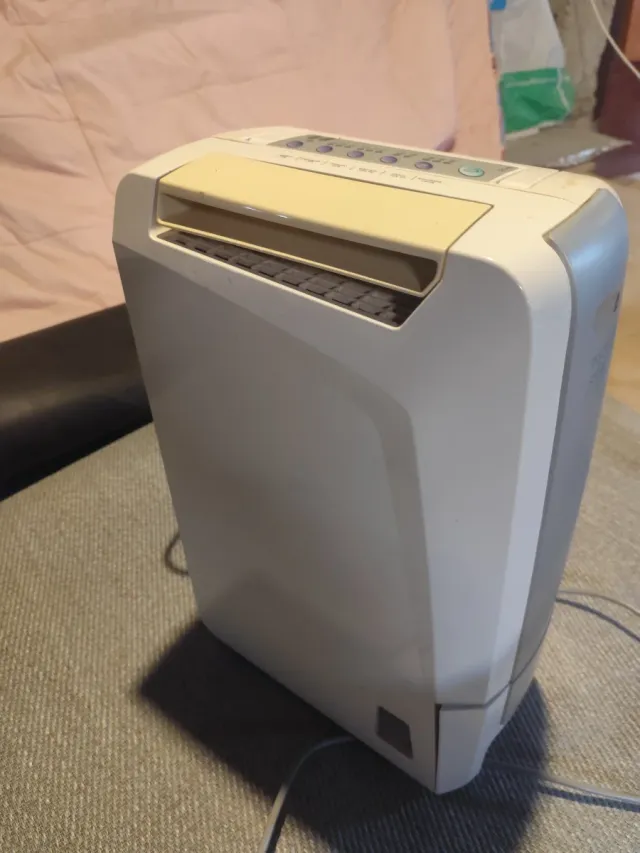 Deshumidificador ambiental