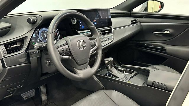 Lexus ES 300H PREMIUM